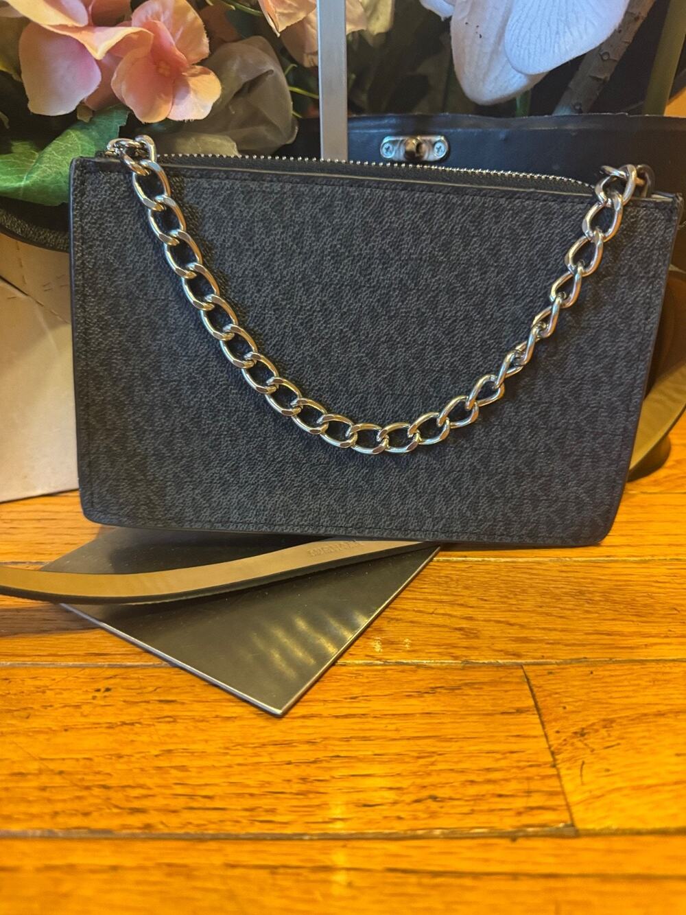 Michael Kors Mini Signature Monogram Accessory Pouch **Excellent Condition (110